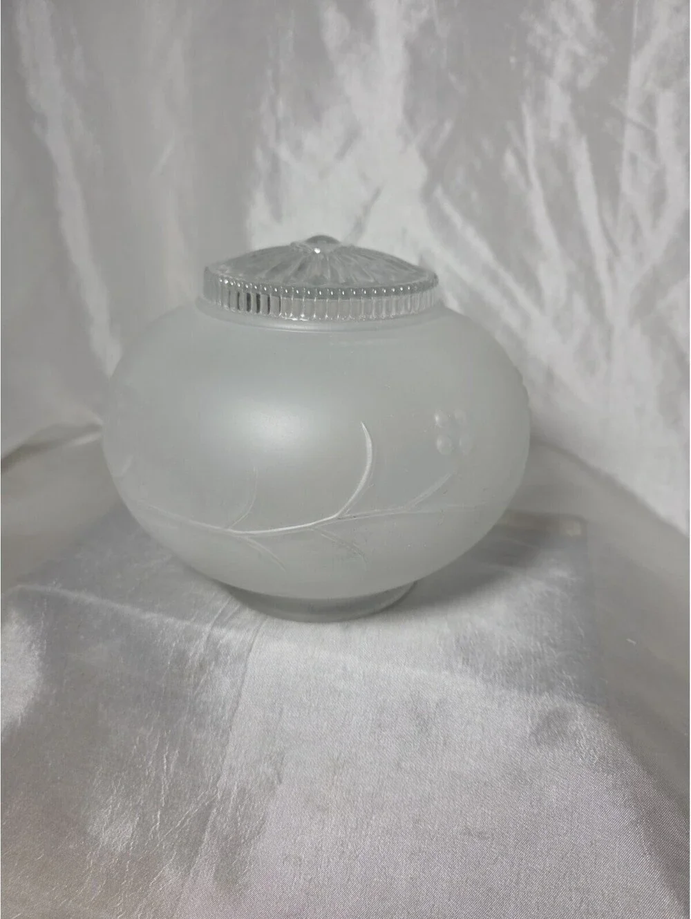 Vintage Frosted Glass Lamp Globe Vine And Berries Clear Top 3 1/4